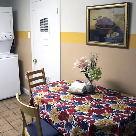 Adam'S Inn-2