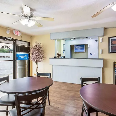 Rodeway Inn Muskogee-2