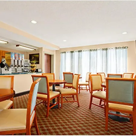 Ramada Limited - Columbia-3