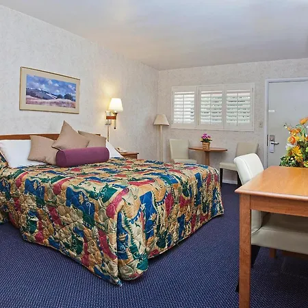 Town House Motel-3