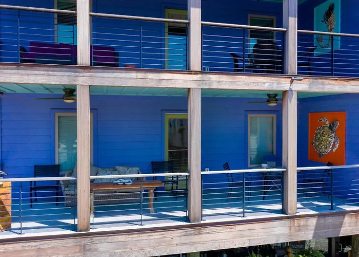Folly Vacation Perfect Purple Palace Apt A