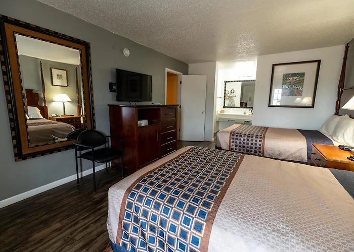 American Inn & Suites Russellville