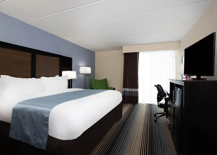 Wingate By Wyndham Bloomington