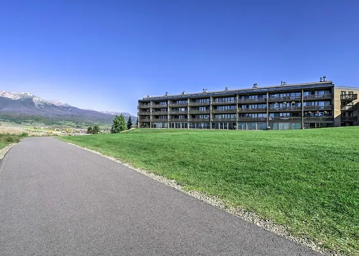 Mtn Views, Ground Floor: Rec Path And Lake Access