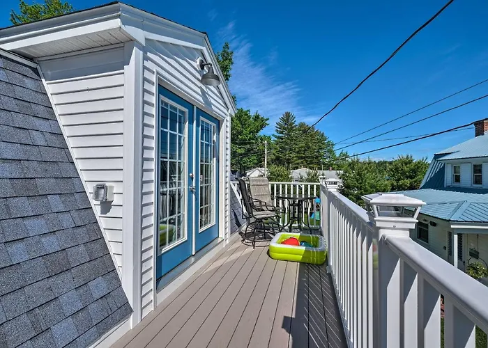 Sebago Lake Haven: Water Views, Steps To Shoreline