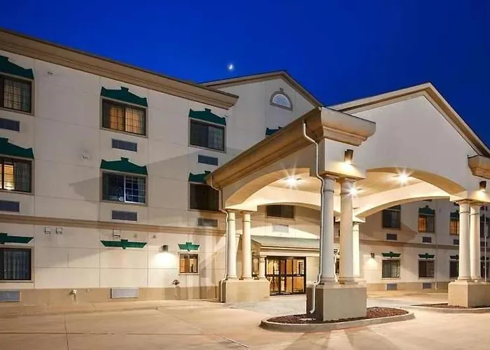 Best Western Inn & Suites - Henrietta