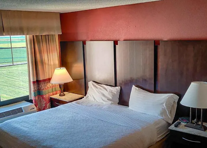 Doubletree By Hilton Owatonna