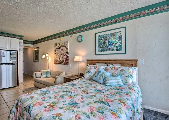 Oceanfront Daytona Beach Studio W/ Balcony