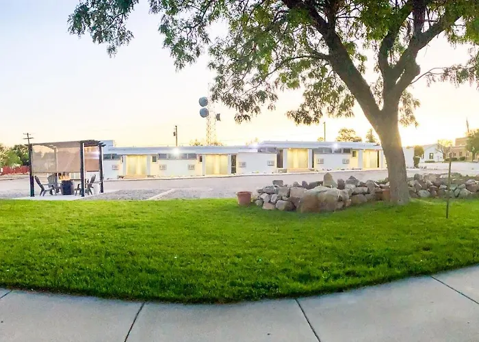 Blue Sage Inn&Suites