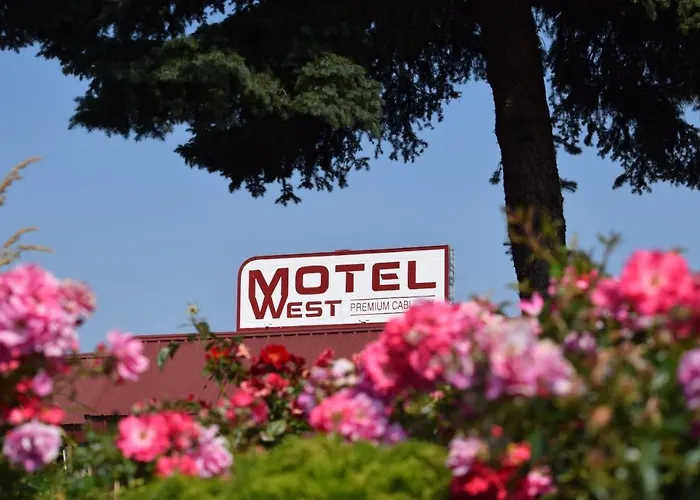 Motel West