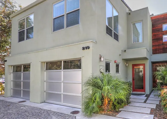 219 San Miguel