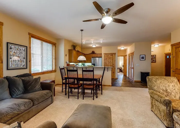 Comfortable And Convenient Truckee Condo