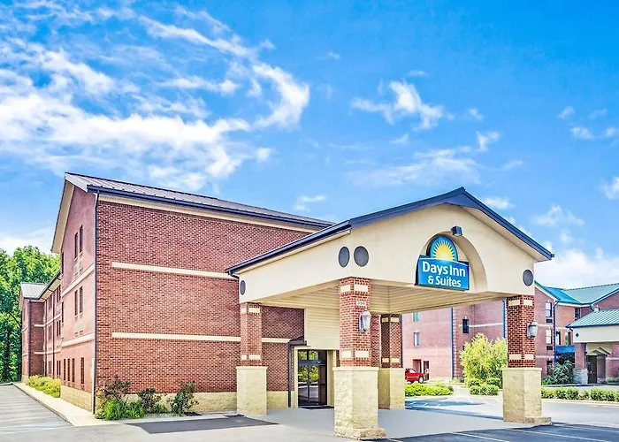 Days Inn & Suites By Wyndham Jeffersonville In