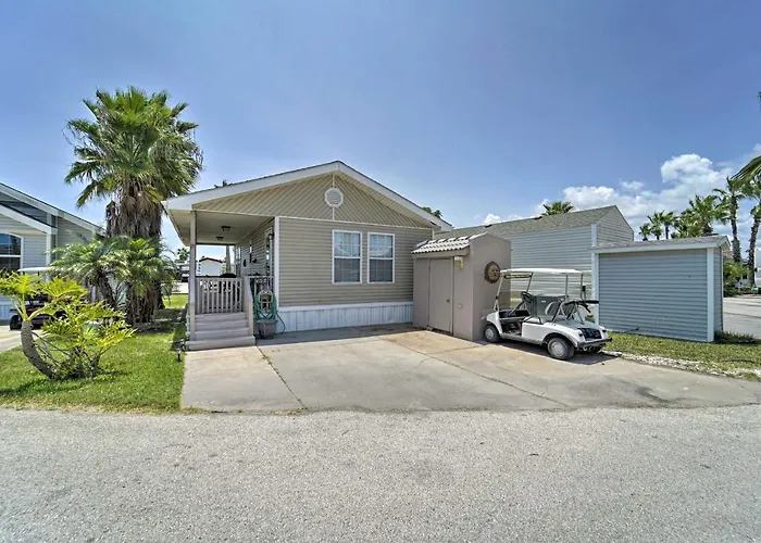 Deck & Pool Access: Long Island Village Escape!