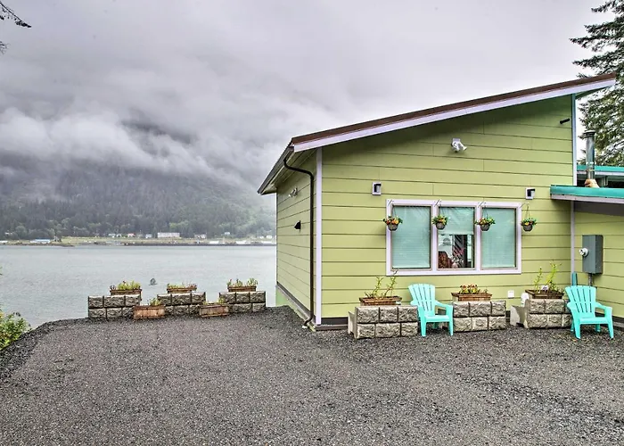 Waterfront House W/ Glacial Views - Near Downtown!