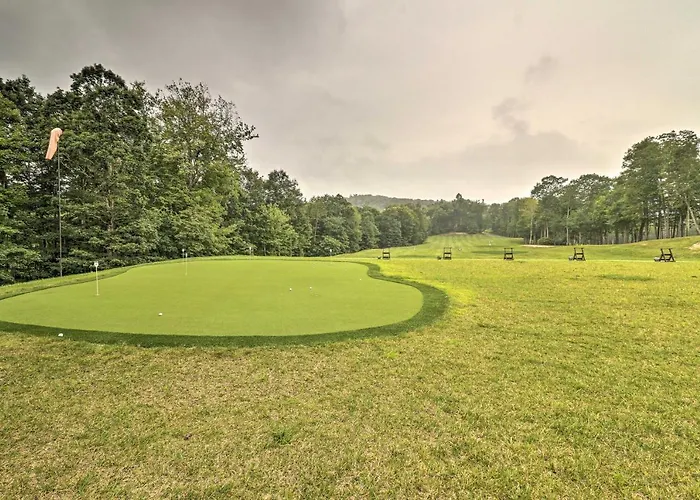 Hike, Fish & Golf! Serene Mtn Retreat In Glenville