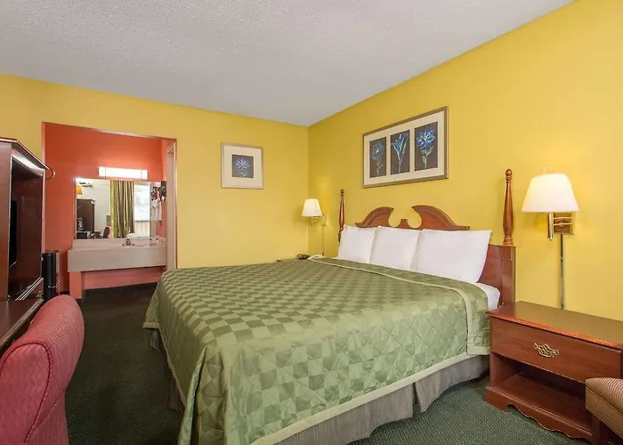 Howard Johnson Inn Roanoke Airport