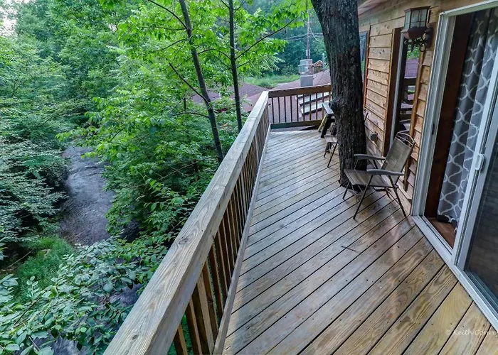 Magnolia Streamside Resort