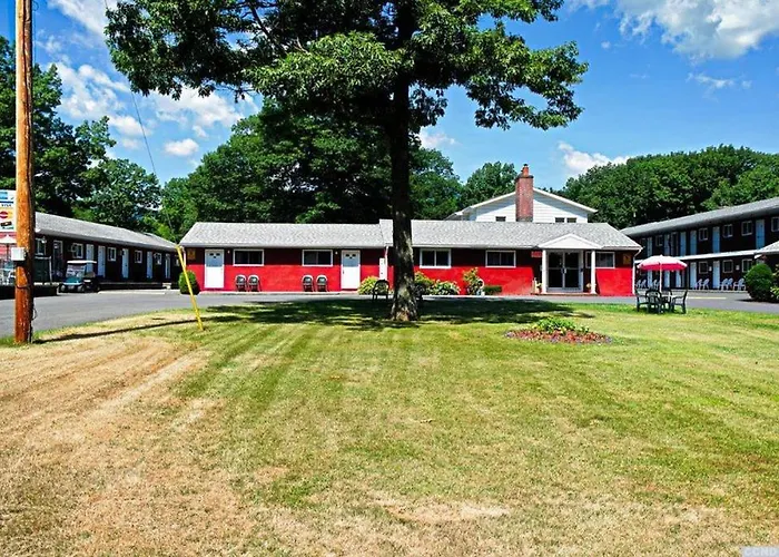 Red Ranch Inn