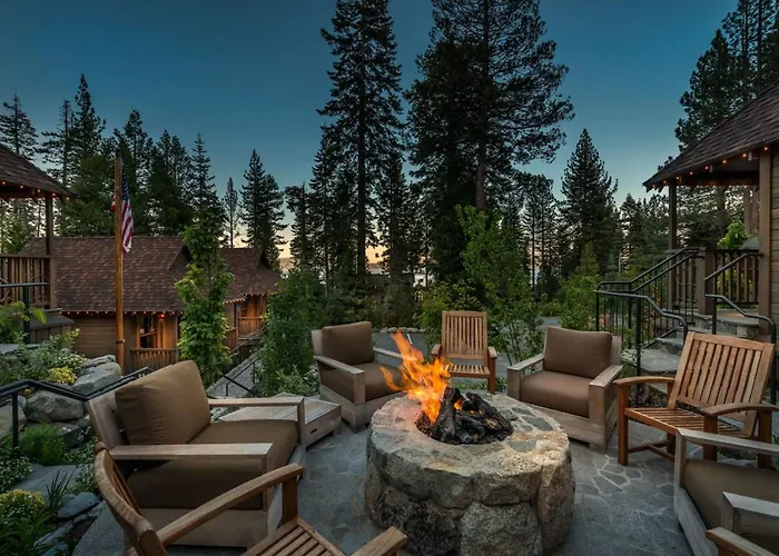 Cedar Crest - Chickadee Cottage 2