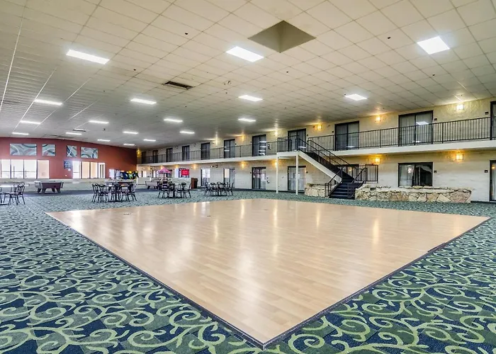 Golden Hotel Wichita Airport