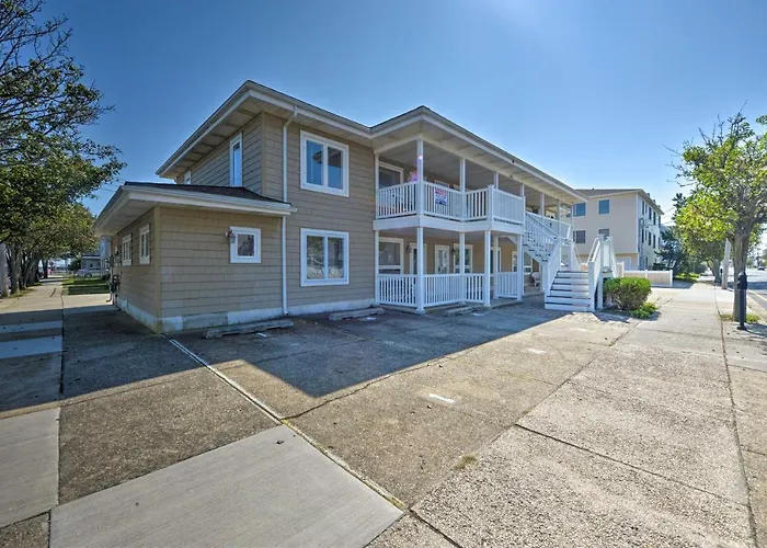 Beach Block Wildwood Condo - Proximity To Dining!