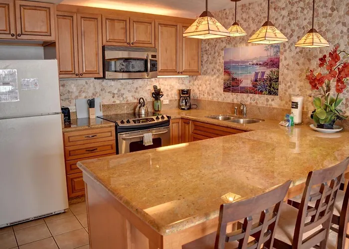 Top Floor, Oceanfront, Steps To Beach!
