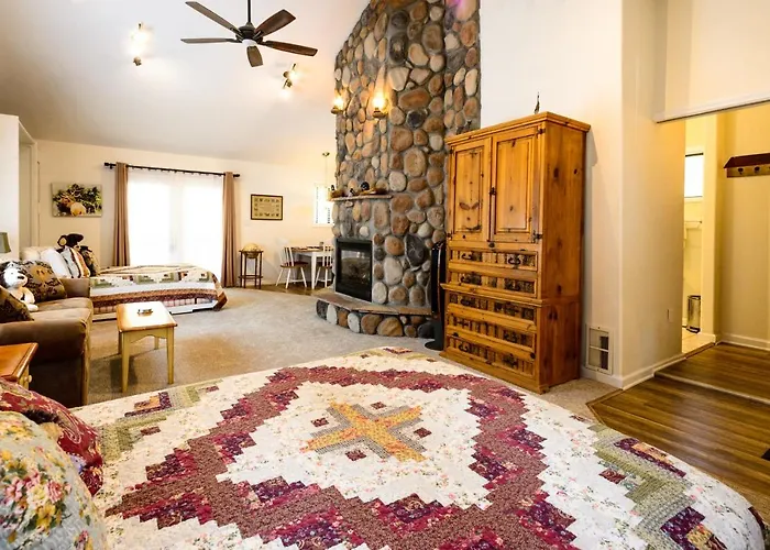 Alpen Way Chalet Mountain Lodge