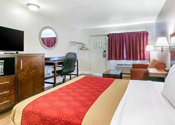 Econo Lodge Northeast