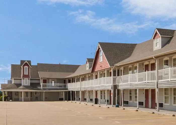 Rodeway Inn Waco Downtown Near University