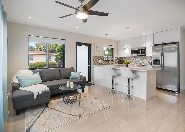 Alani Bay Condos