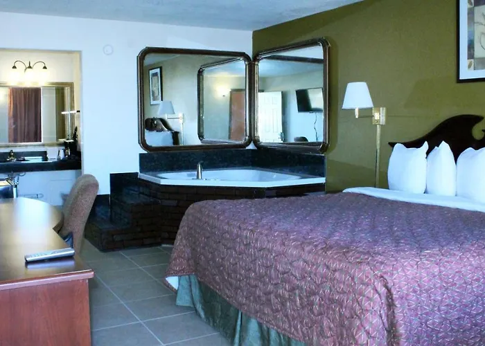 Royal Inn & Suites