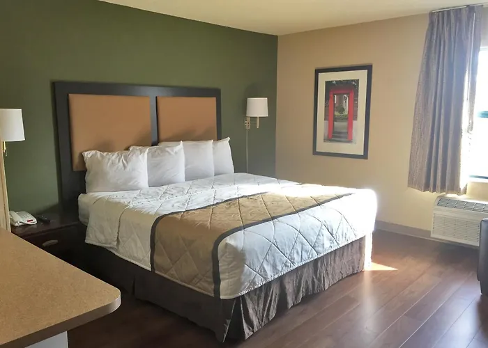 Extended Stay America Suites - Chicago - Gurnee