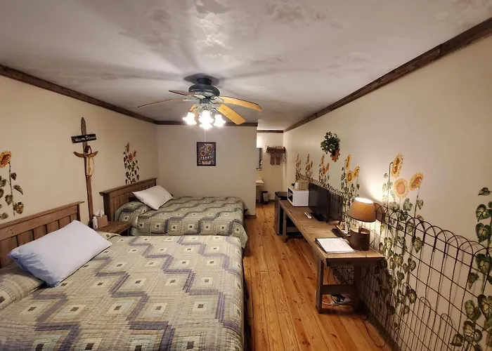 Jamesport Inn