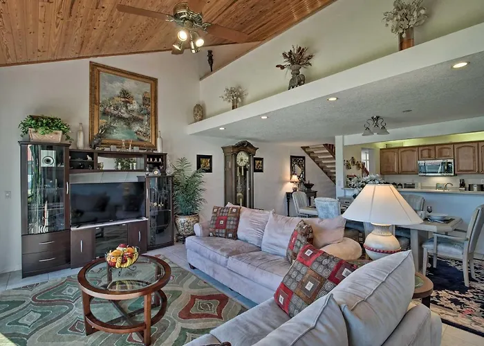1 Mi To Pga Golf: Retreat W/ Pool In Palm Beach