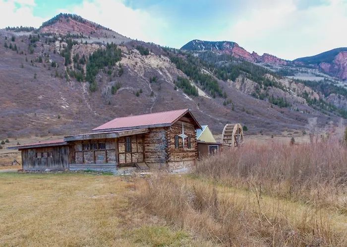Chair Mountain Cabin At Filoha Meadows