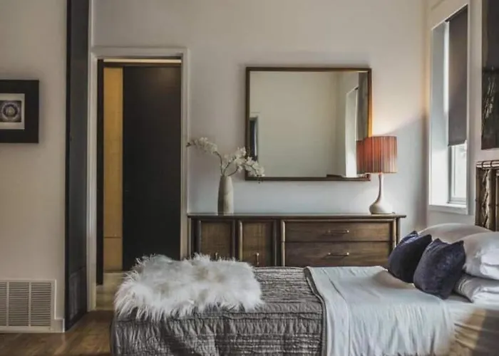 Bishop Arts Hotel