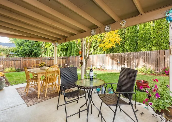 Charming Wine Country Retreat! 4 Bedroom 2 Bath