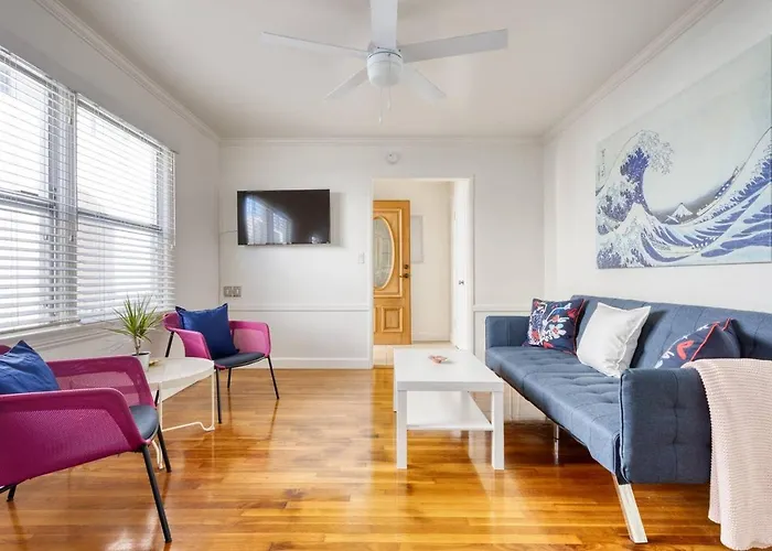 New Beach Jewel Bungalow
