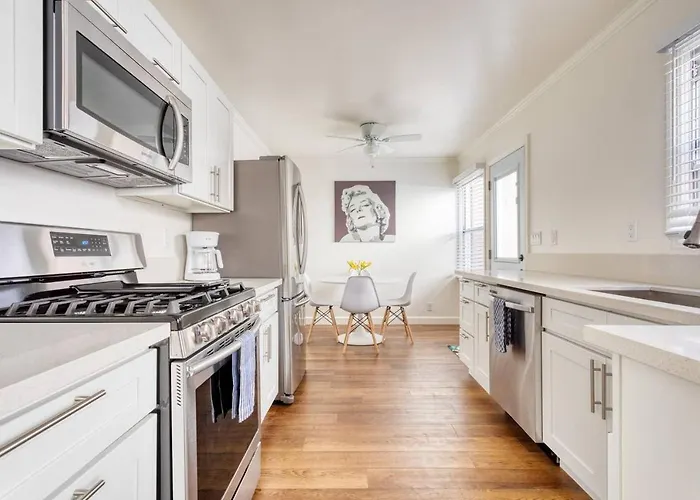 New Beach Jewel Bungalow