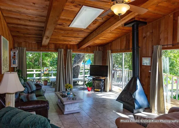 Riverfront Treetop Bungalow