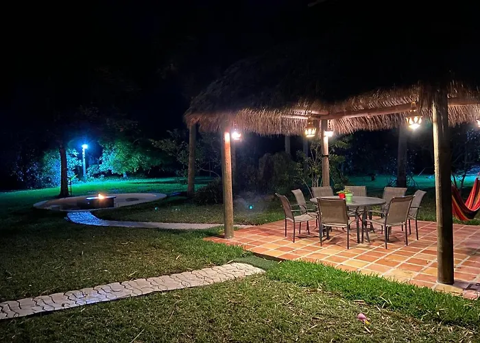 Jupiter Waterfalls - Newly Updated - Tiki Hut, Fire Pit, Kitchen, Pool Heater And More