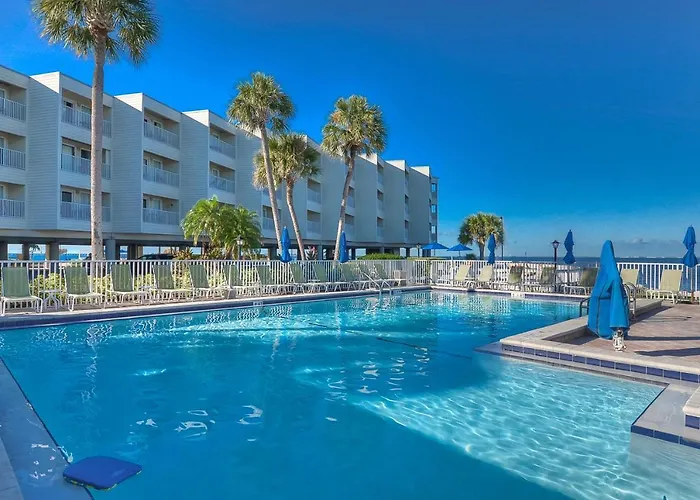 412-Amazing Views, Waterfront, Wifi, Pool, Close To Bucs Stadium