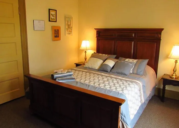 Great Gorge Guesthouse: Falls-View Retreat Near Downtown Attractions