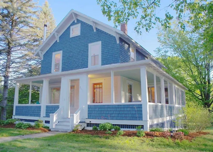 The Craftsman Farmhouse With Modern Flair