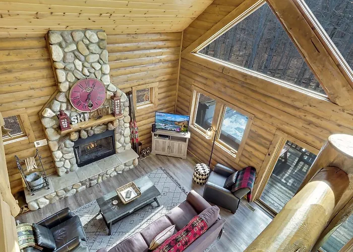 832 Mountain Cabin