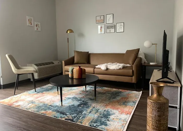 Sleepover Iconic Des Moines Apartments