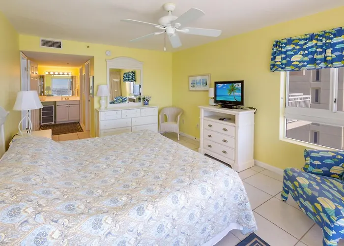 Destin Towers - Available Aug 22-29 Oct 3-10 & Oct 24-31