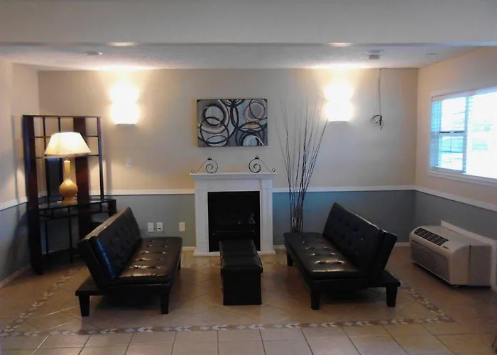 Star City Inn And Suites