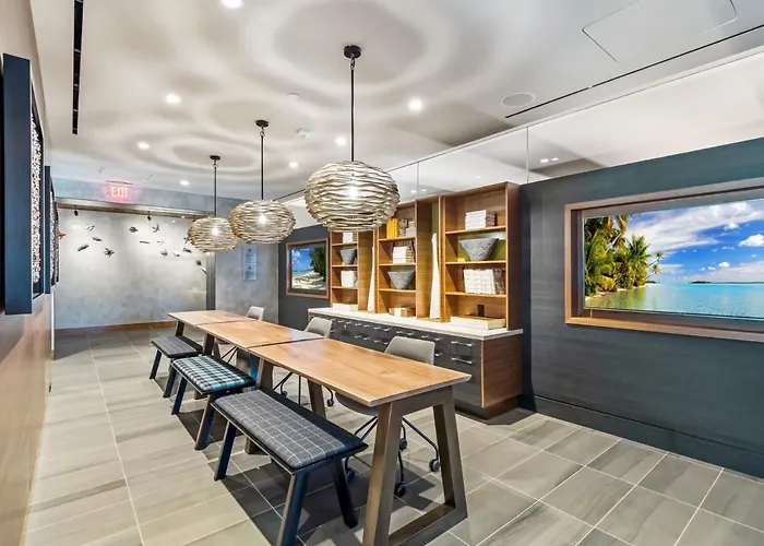 Bluebird Suites At Reston Town Center